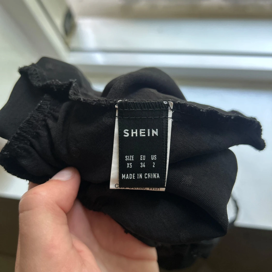 Svart volangig topp från SHEIN XS - 2