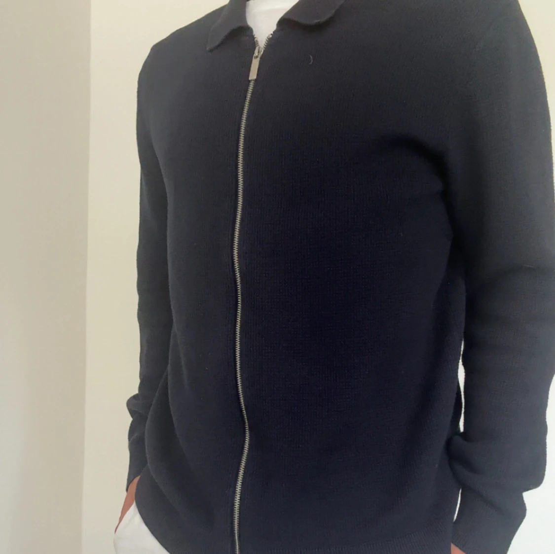 Svart stickad cardigan jacka med dragkedja - 2