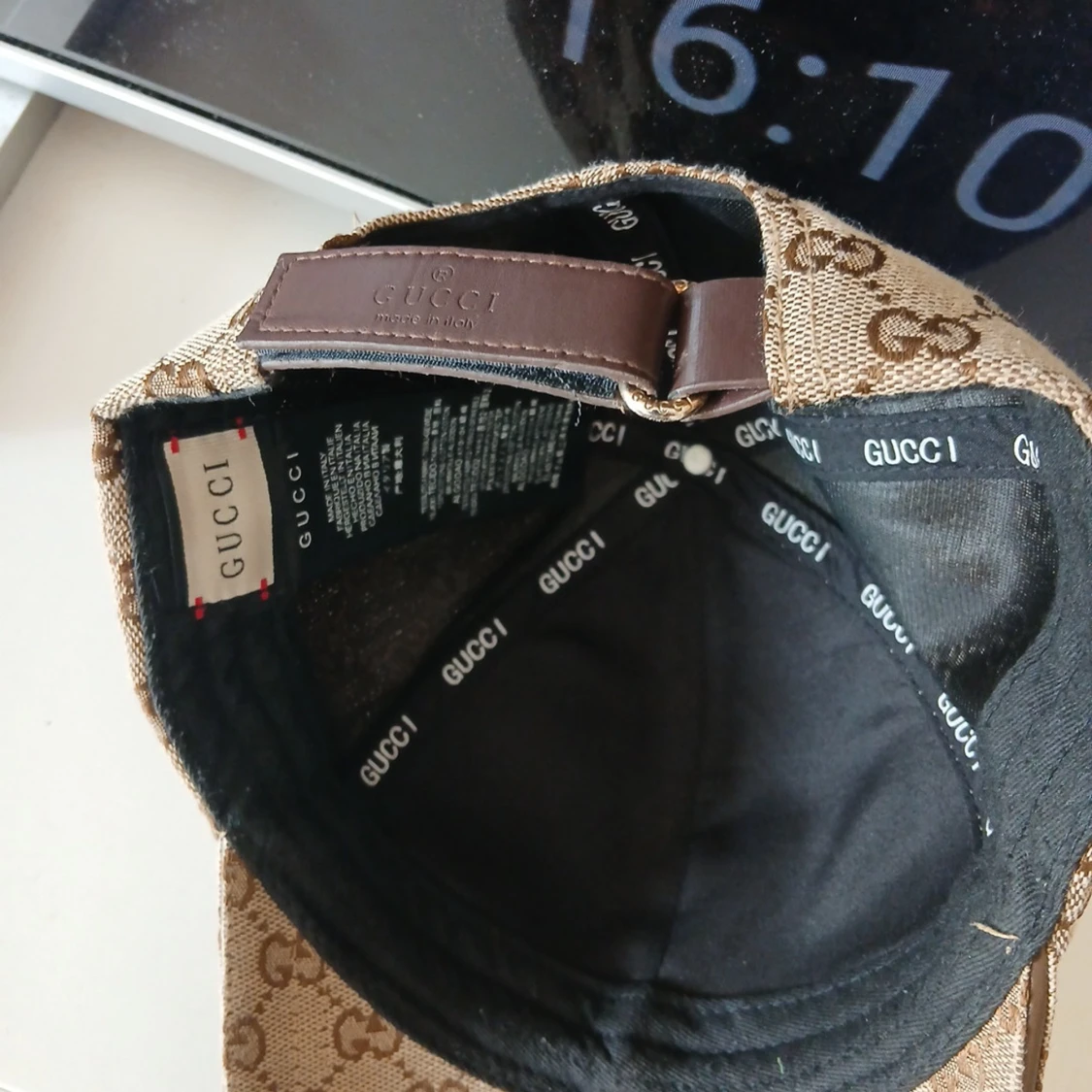 Äkta Gucci keps med GG-mönster och ränder - 2