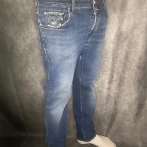 Jacob cohen jeans - Mycket fint skick | Size 36 men sitter som 32/32| fraktar spårbart inom 24 timmar |  för att köpa klicka ” köp nu” | vid frågor skriv ett meddelande |