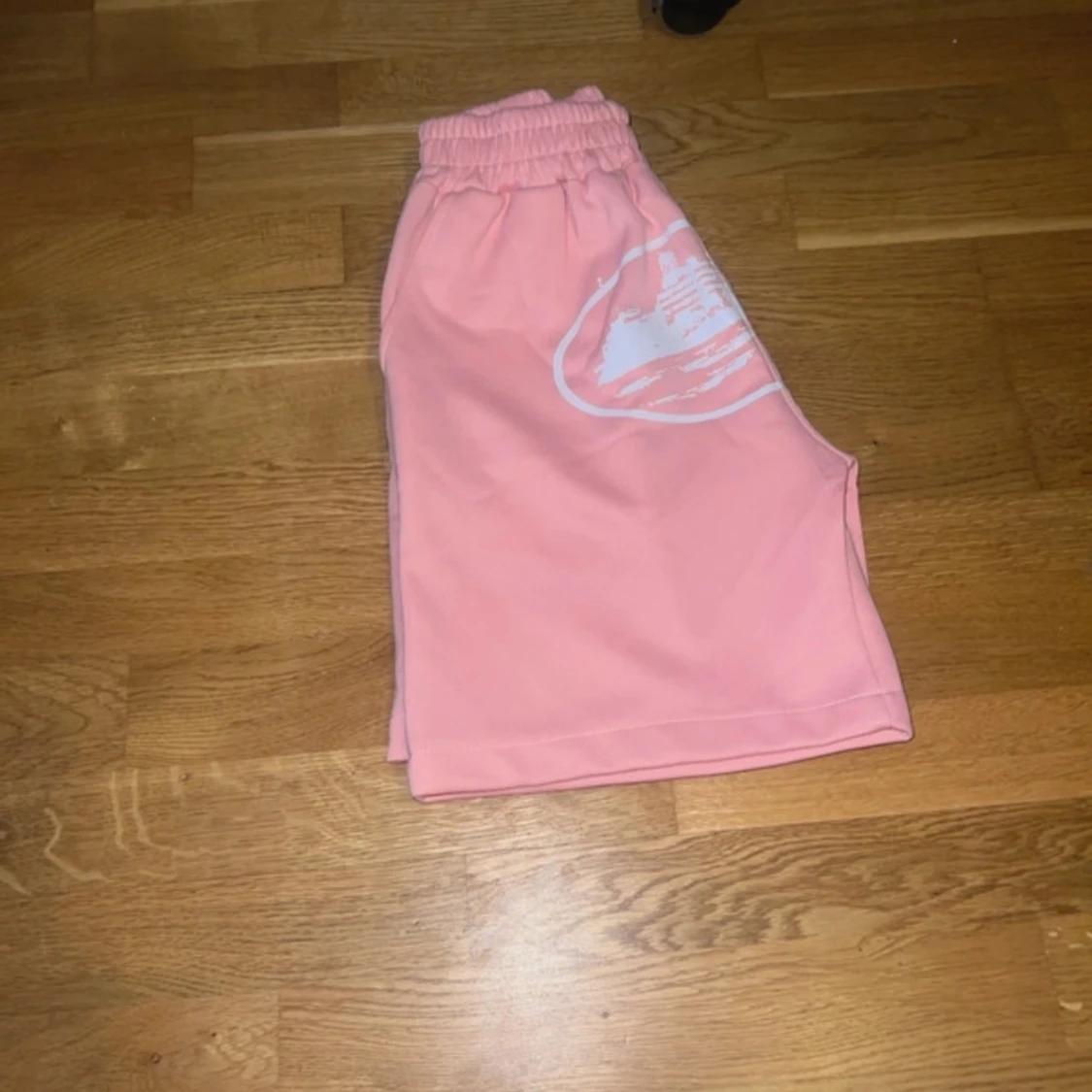 Rosa Corteiz Shorts Storlek M - 3