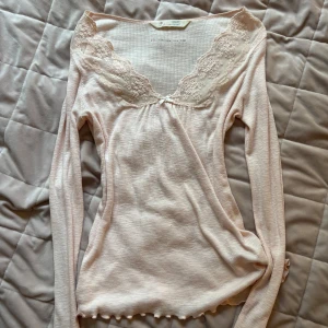 Rosa odd molly tröja - En söt rosa odd molly tröja, inget tecken på användning och i storlek s. Skriv för fler bilder🥰