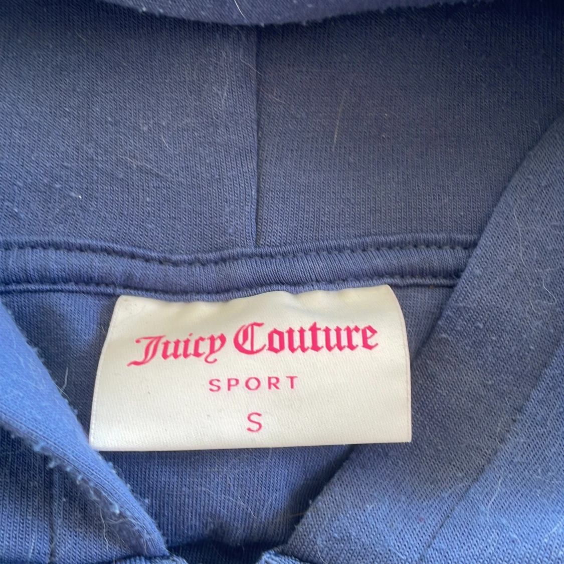 Blå hoodie från Juicy Couture - 2