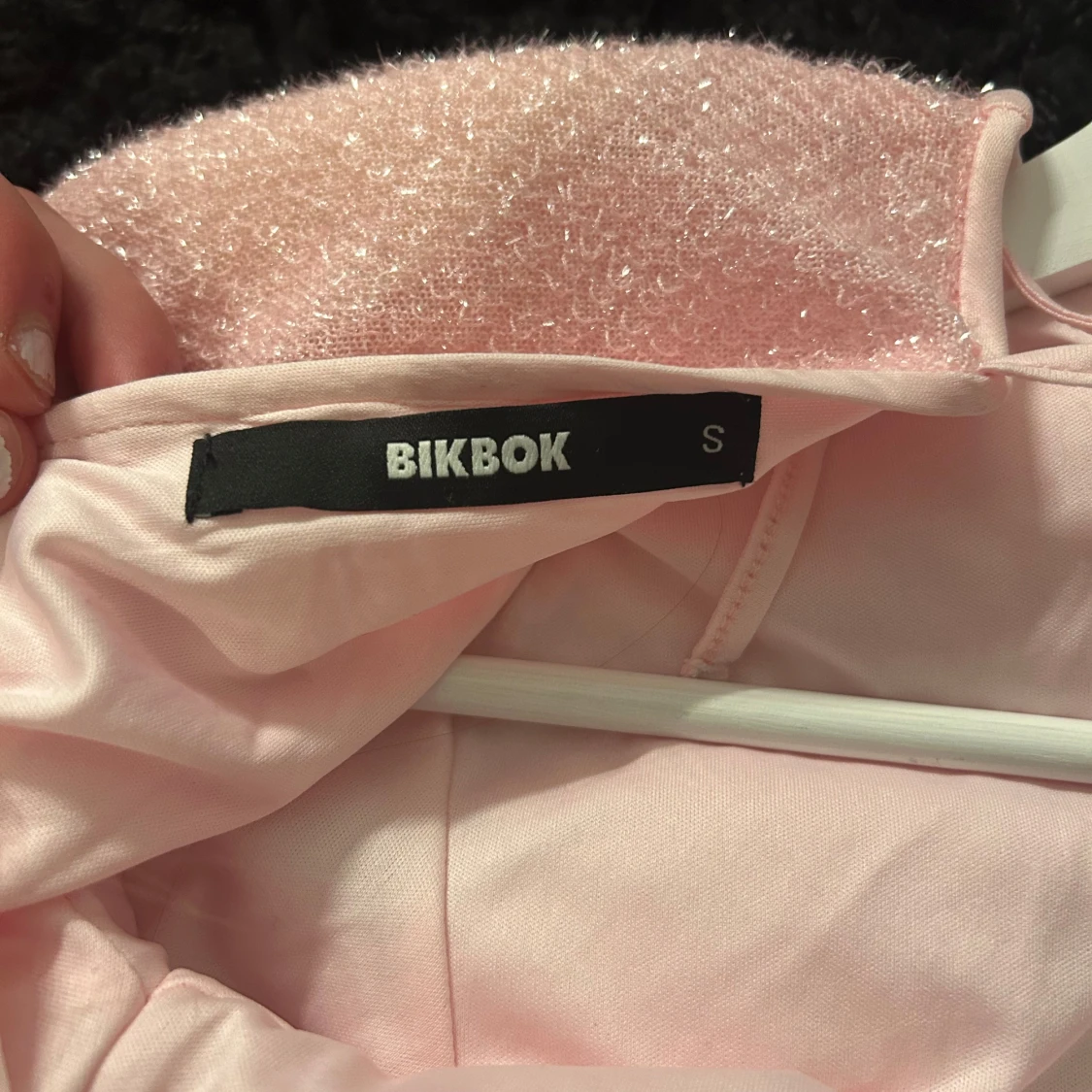 Rosa glittrig topp från BikBok - 2