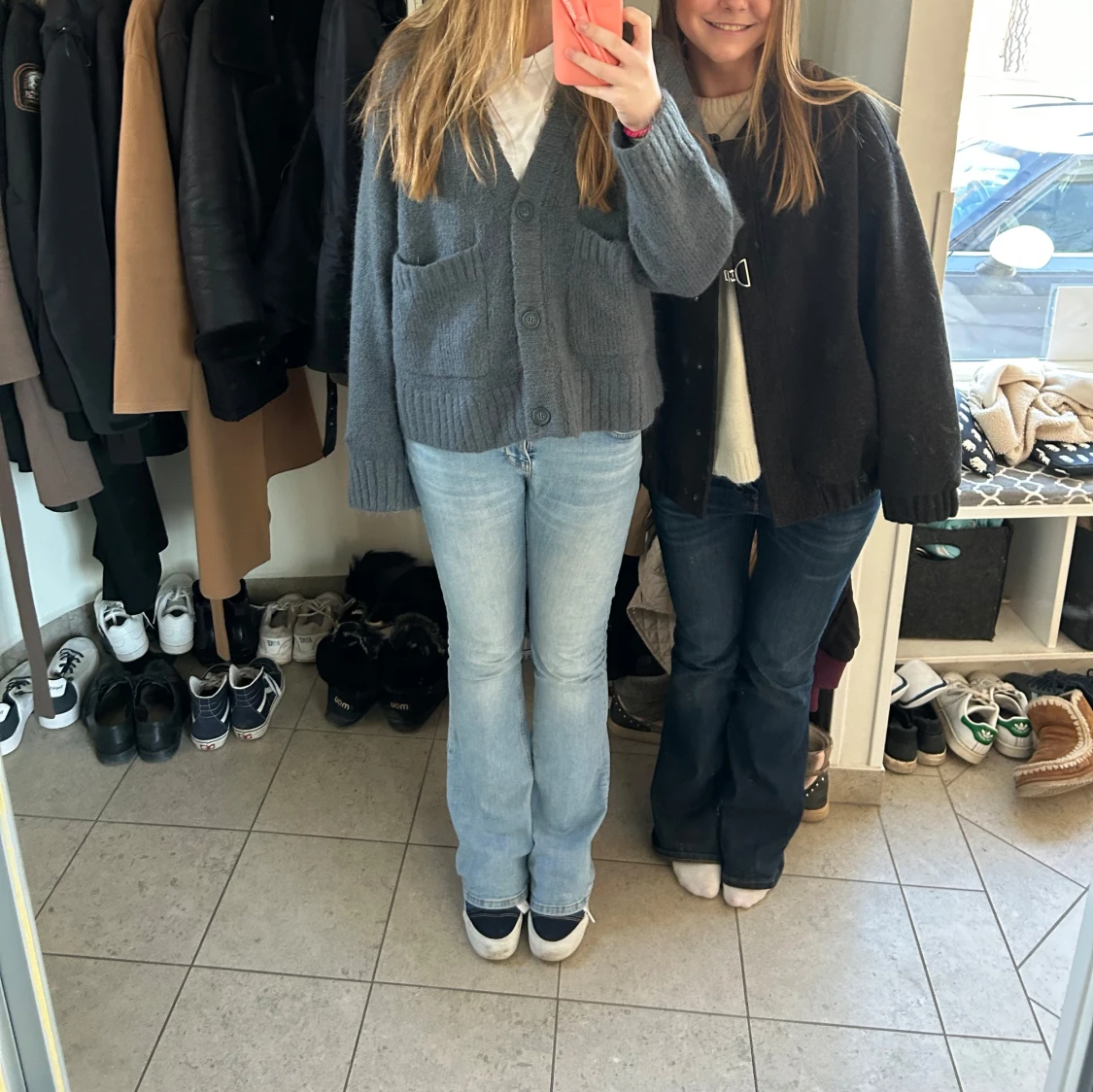 Ljusblå bootcut jeans