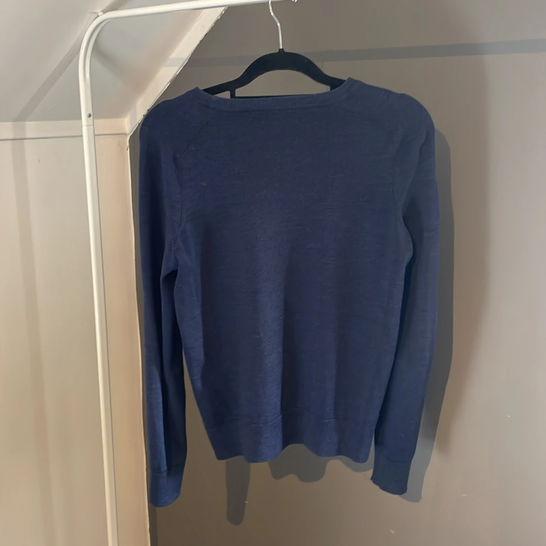 Marinblå merinoulltröja från Morris - 1