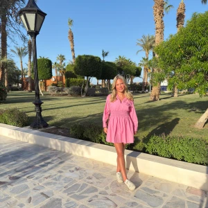 Rosa Zara klänning  - I superbra skick 