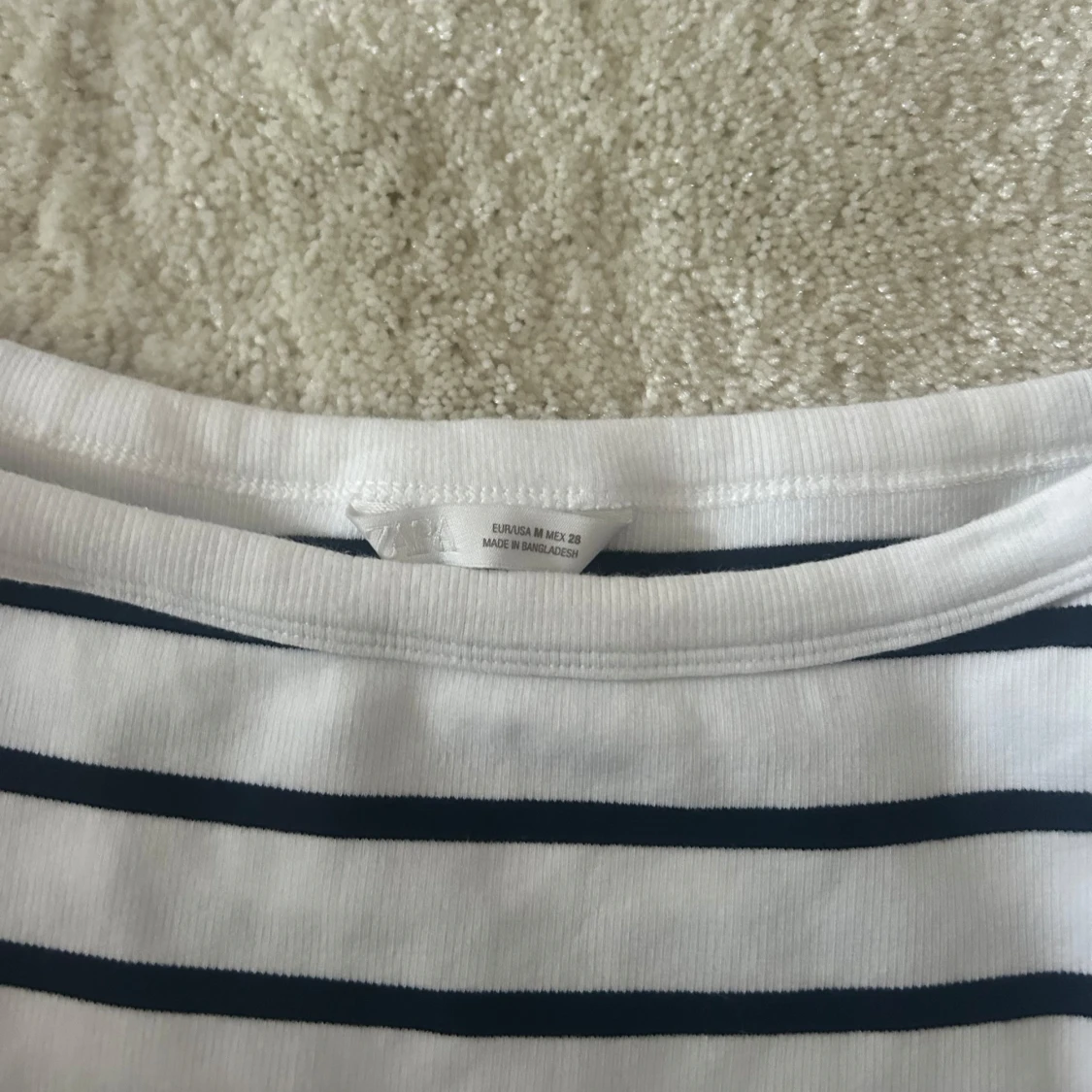 Randig vit och marinblå topp H&M - 1