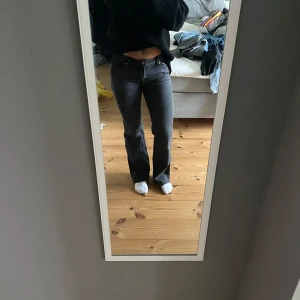 Lågmidjade jeans  - Jättefina jeans med låg midja från Levi’s🤍