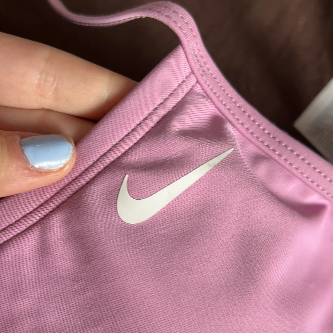 Ljusrosa linnetopp från Nike - 4