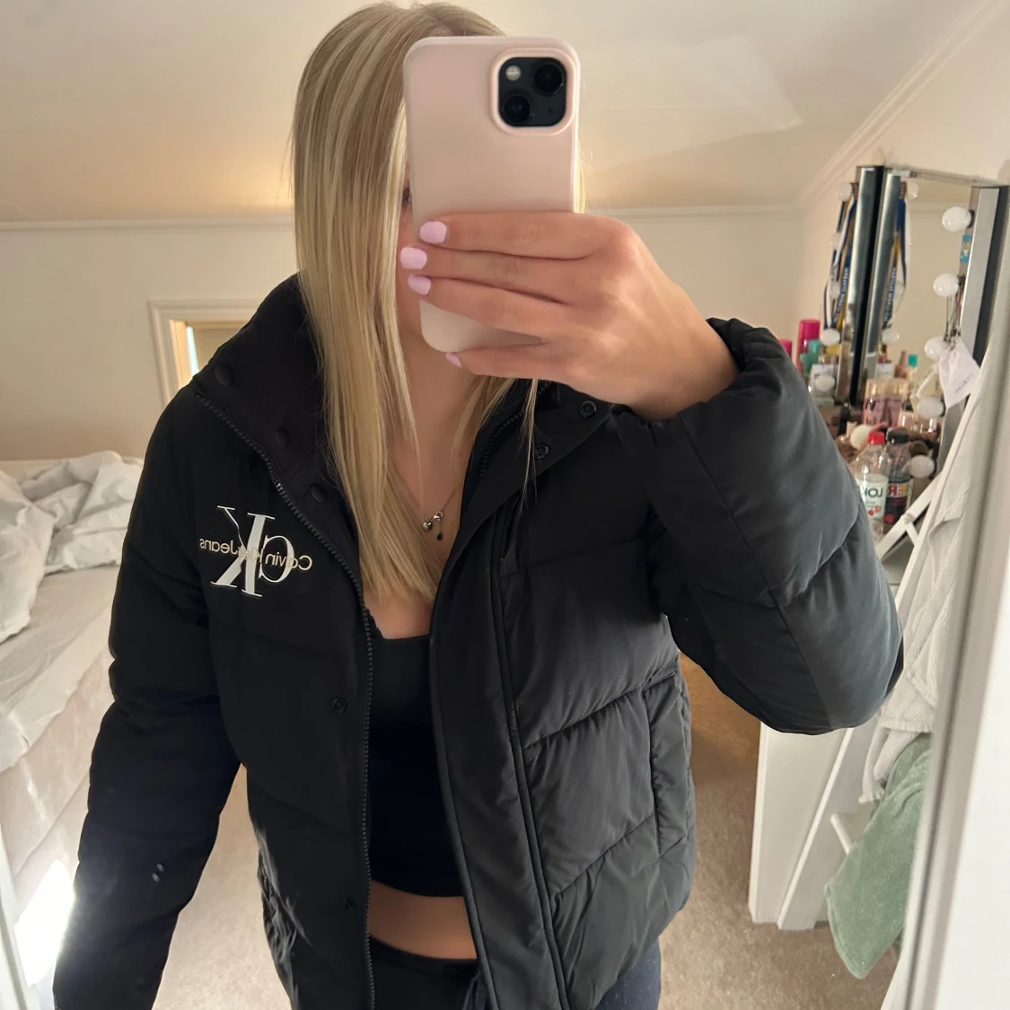 Svart vinterjacka från Calvin Klein 