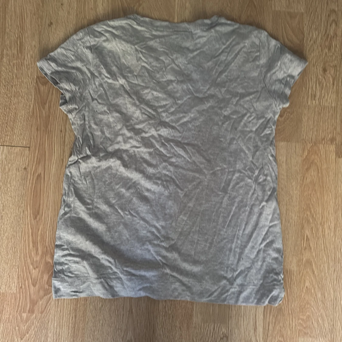 Grå t-shirt från Lindex, storlek S - 1