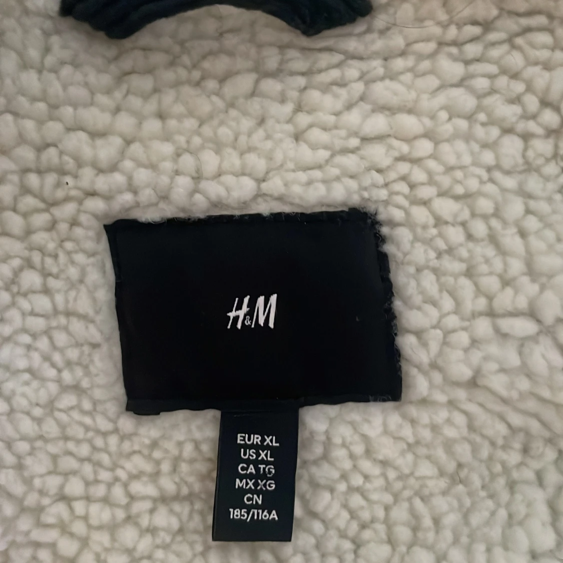 Svart teddyjacka från H&M, XL - 2