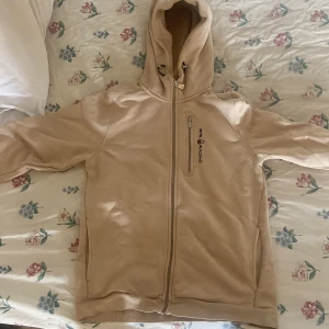 Sail racing kofta - Passar för folk som är mellan 160-180cm långa