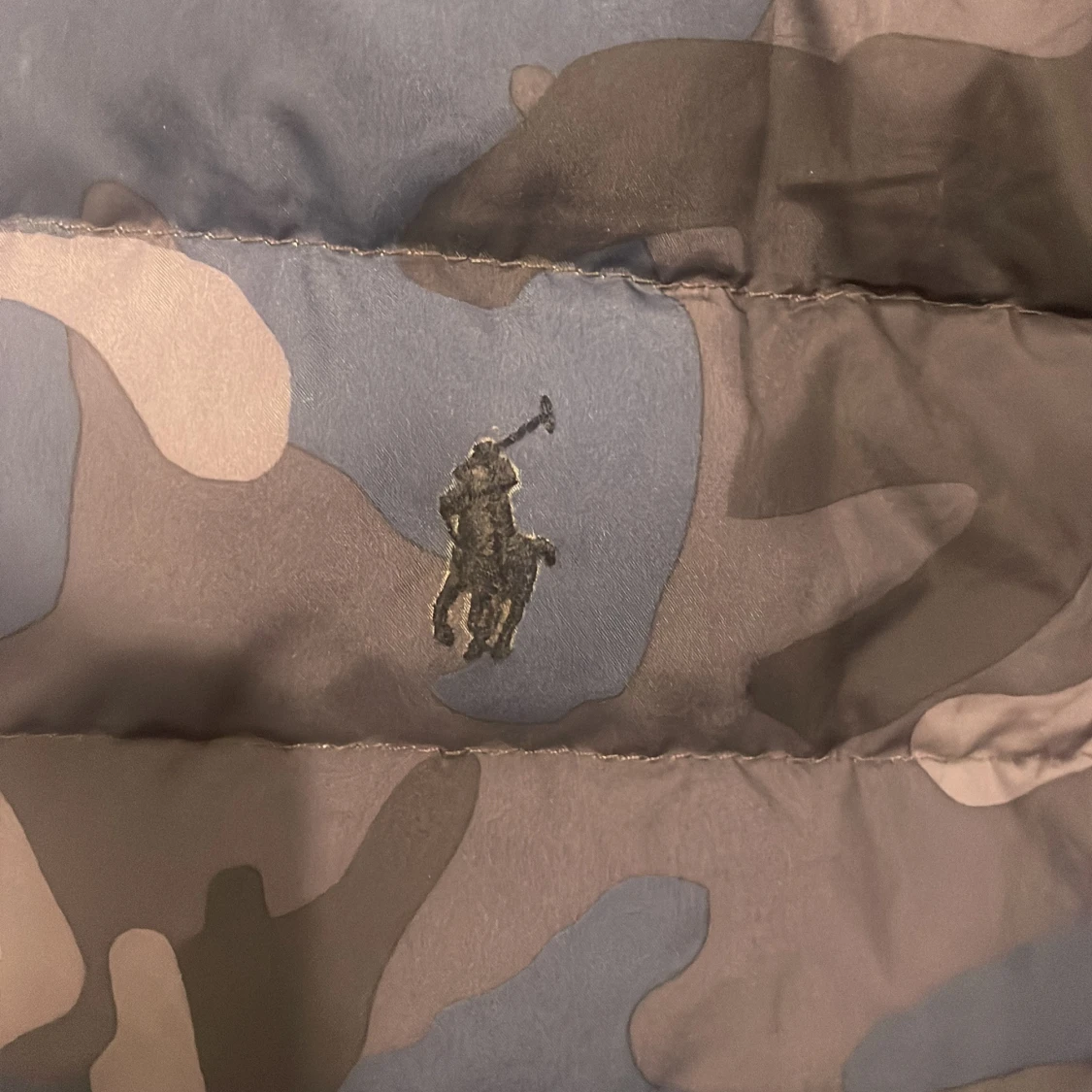 Camouflage pufferjacka från Polo Ralph Lauren - 1