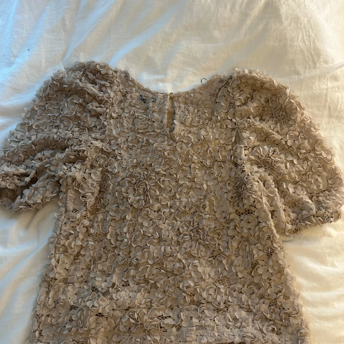 Beige blommig blus - 1