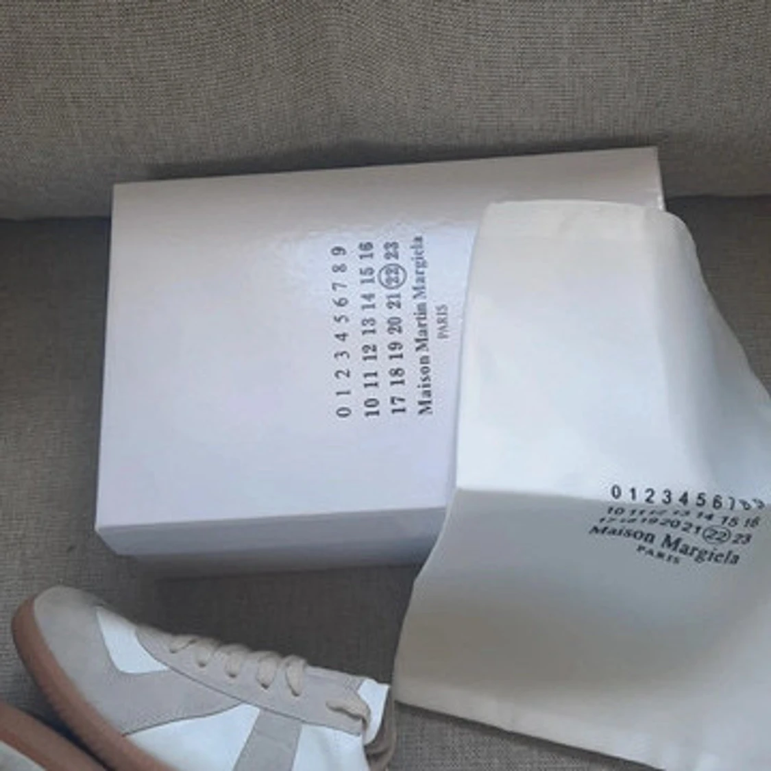Maison Margiela Grå / Beige - 100% äkta - 2