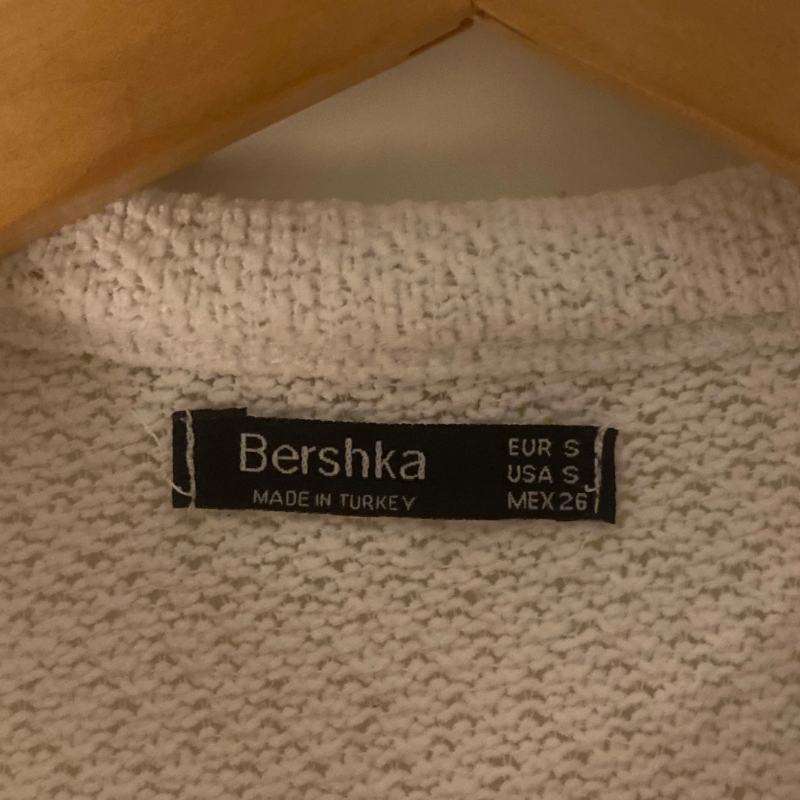 Vit stickad topp från Bershka - 2