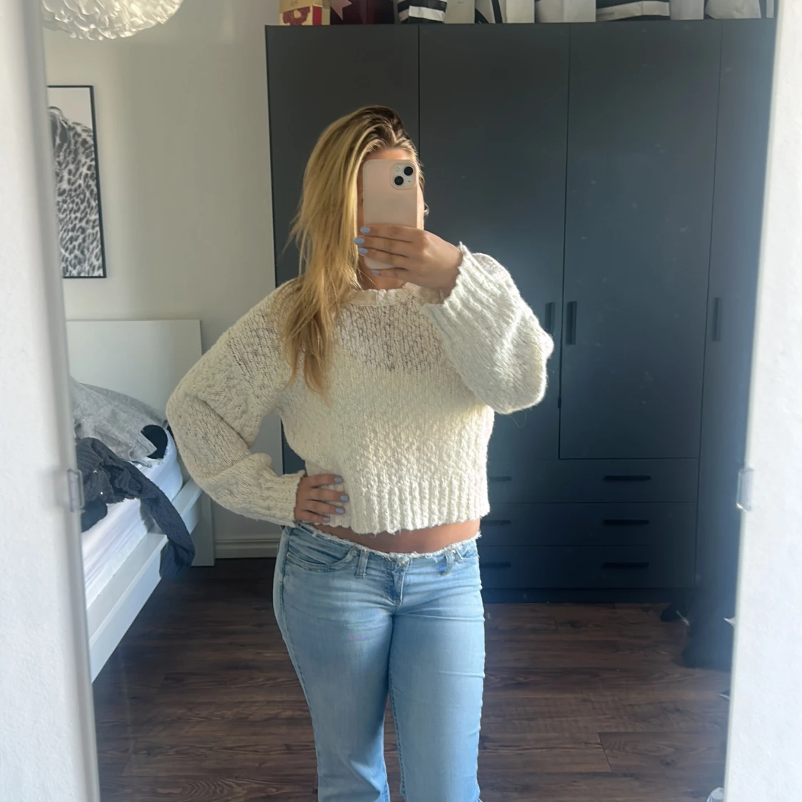 Vit croppad stickad tröja Monki