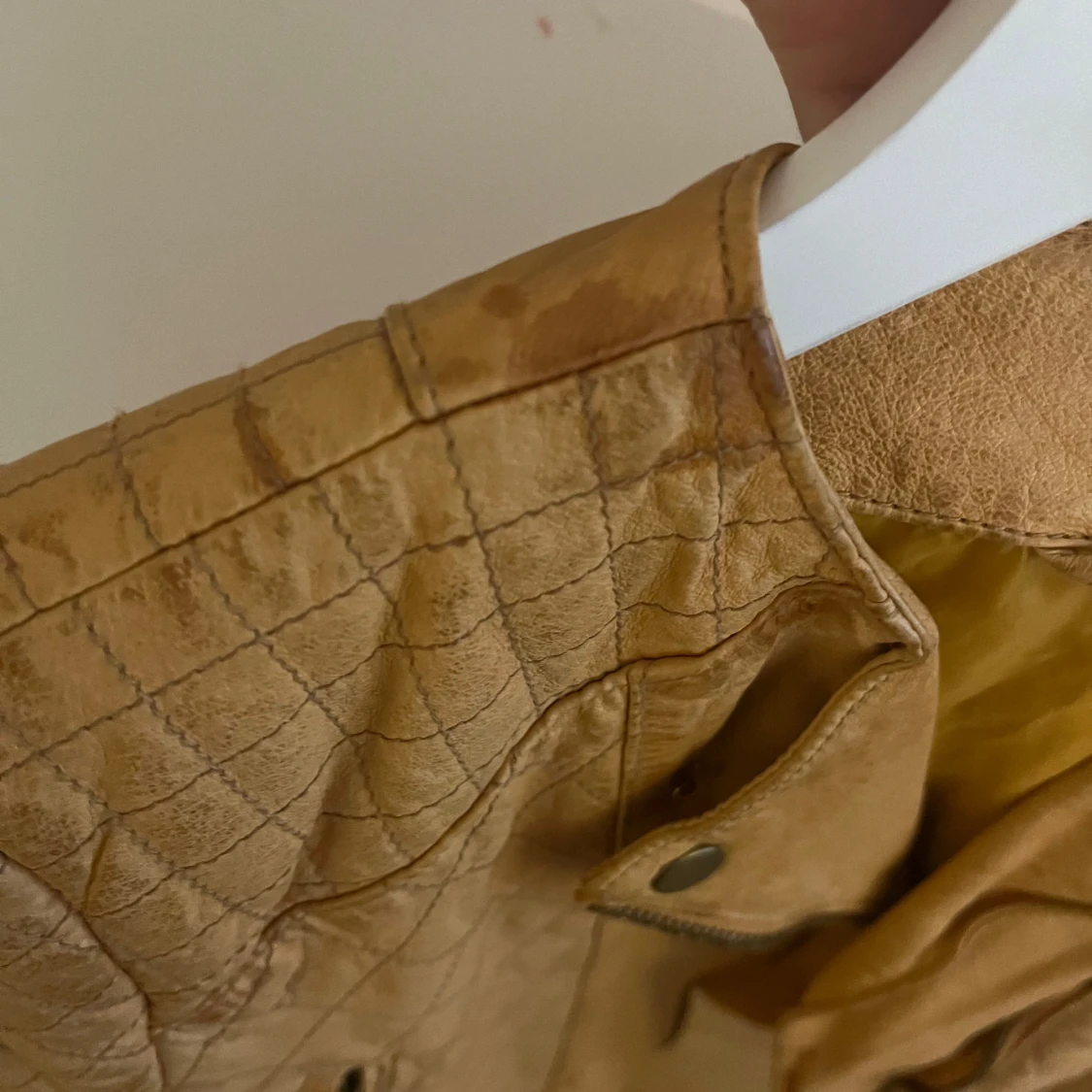Beige quiltad skinnjacka stl 38 - 2