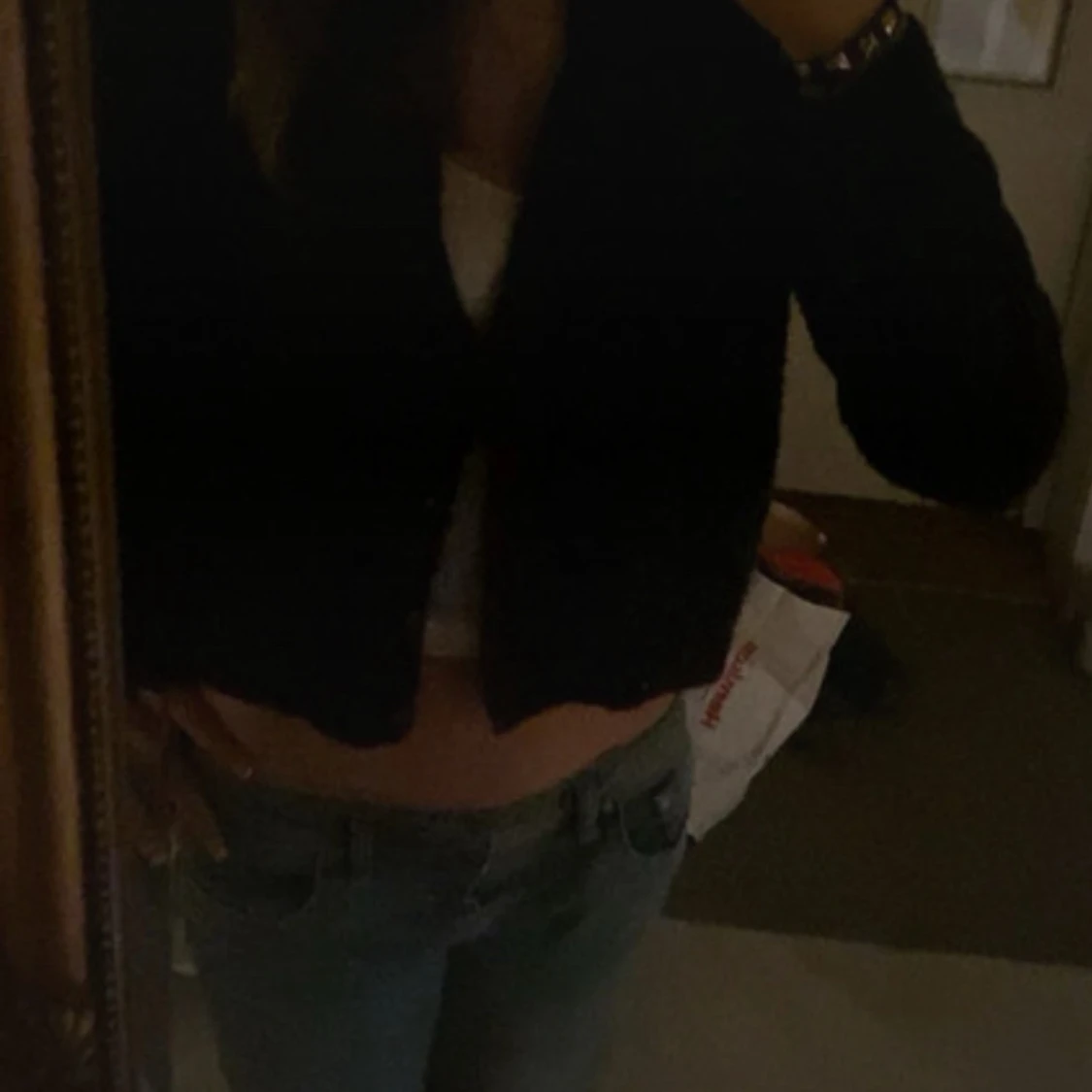 Mörkblå kofta med knappar