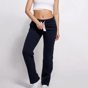 Mörkblå mjukisbyxor från russemerch  - Storlek xxs , superbra  skick ❤️ skriv vid frågor 😍