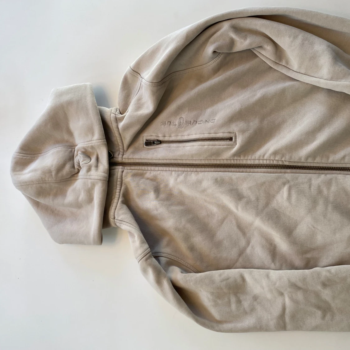 Beige huvtröja med dragkedja