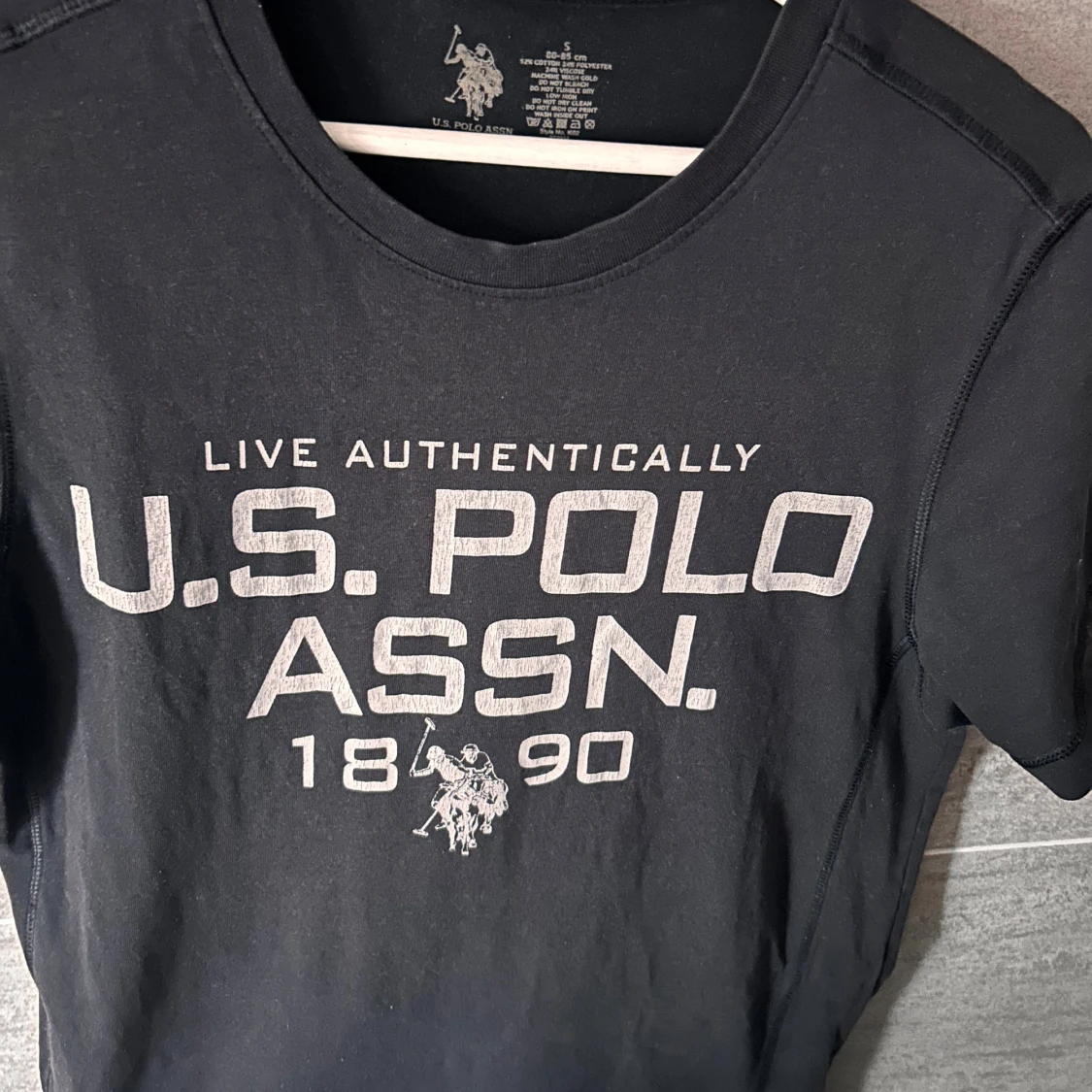 Svart t-shirt från U.S. Polo Assn. - 1