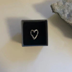 Saga ring  - 55kr/st, justerbara, gjorda i rostfritt stål vilket innebär att de inte färgar av sig eller tappar färg💞 Beställ via Plick eller Bernberg.quickbutik.se🤗
