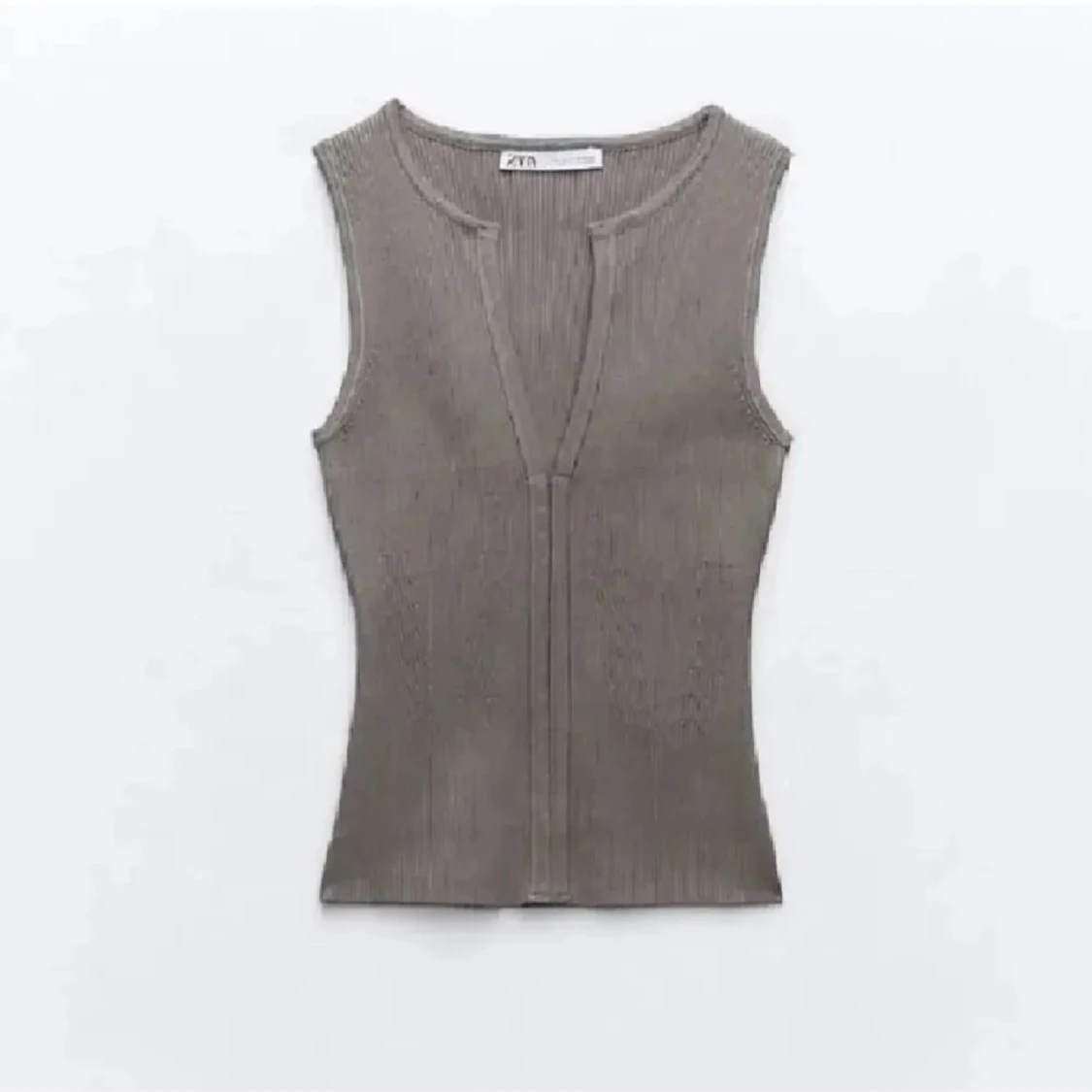 intressekoll på populär Zara topp - 1