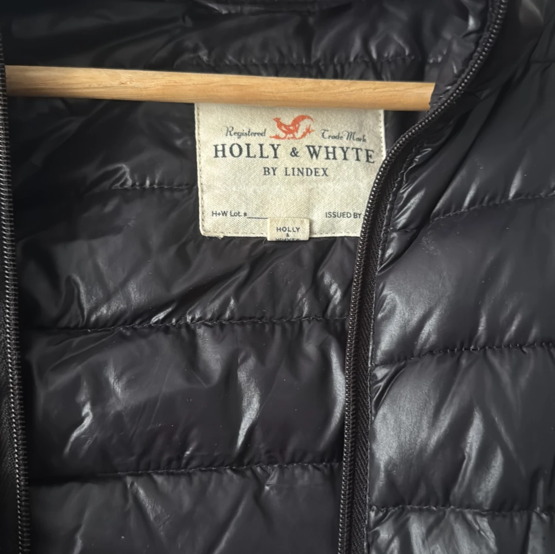 Svart pufferjacka Holly & Whyte - 1