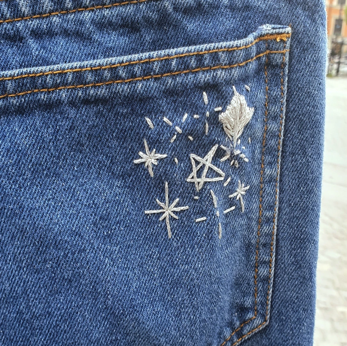 Stjärnbroderade Jeans  - 4