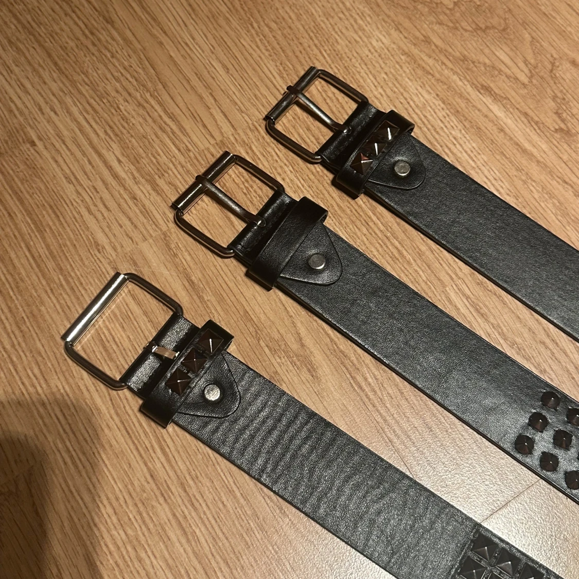 3 stycken nitbälten - 2