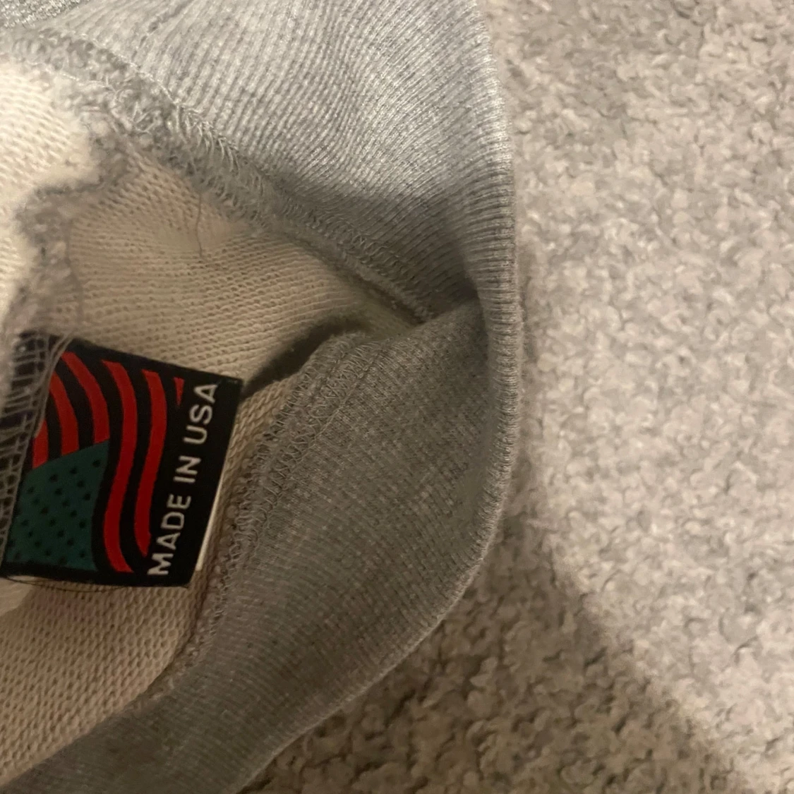 Grå hoodie med vita moln från Denim Tears - 1