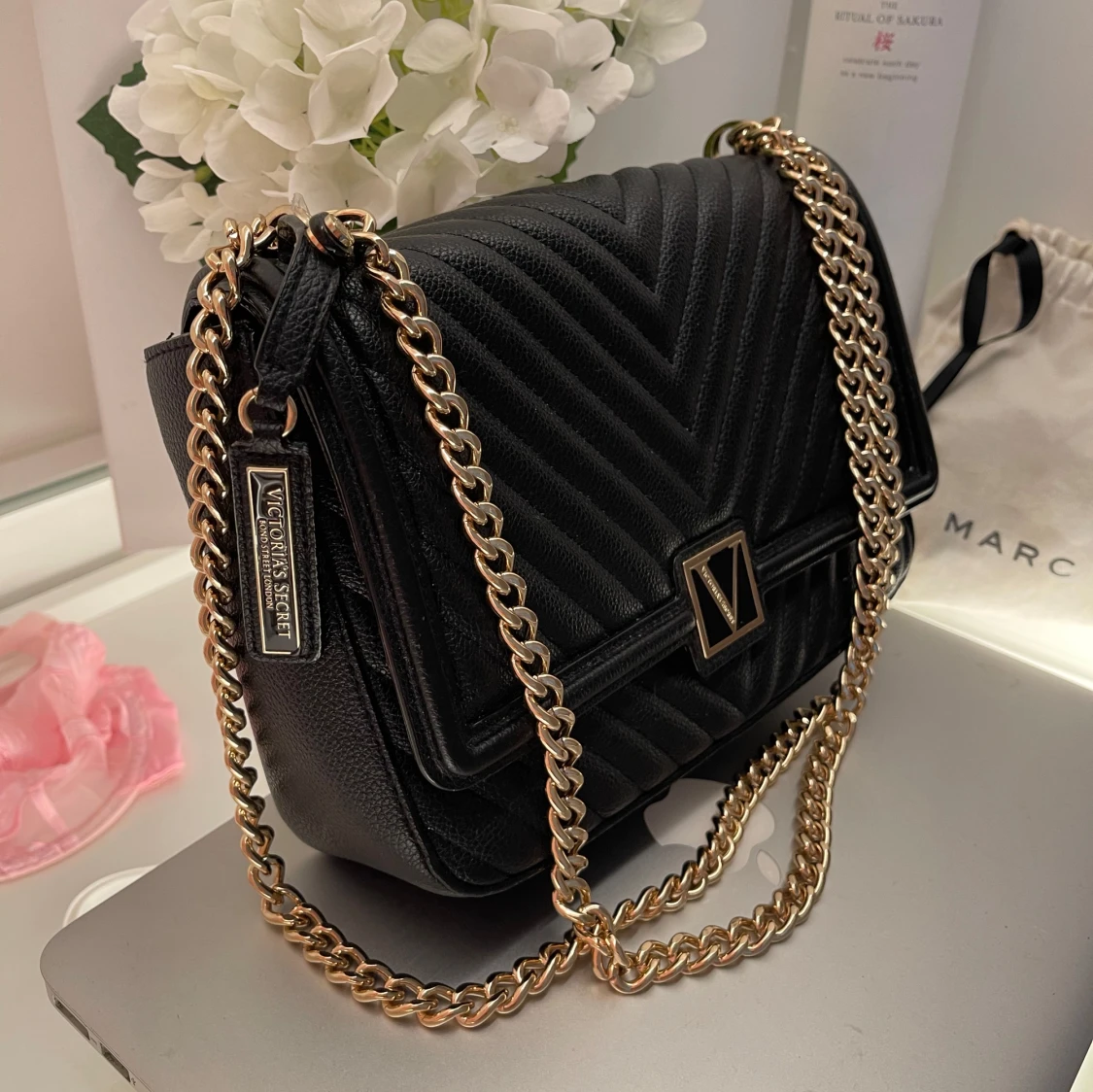 Svart väska Victoria's Secret