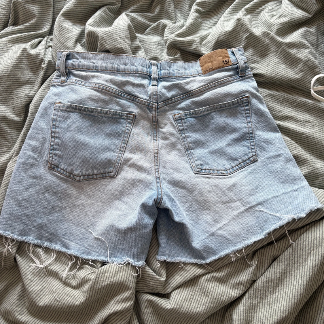 Ljusblå jeansshorts från 157 - 1