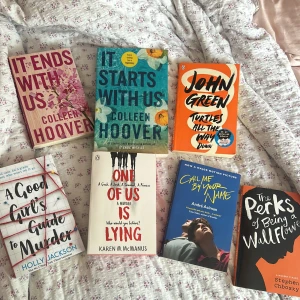 It Ends With Us, It Starts With Us, Turtles All The Way Down, A Good Girl's Guide to Murder, One of Us Is Lying, Call Me By Your Name, The Perks of Being a Wallflower - 60 kr per bok, 150 för 2❤️‍🔥