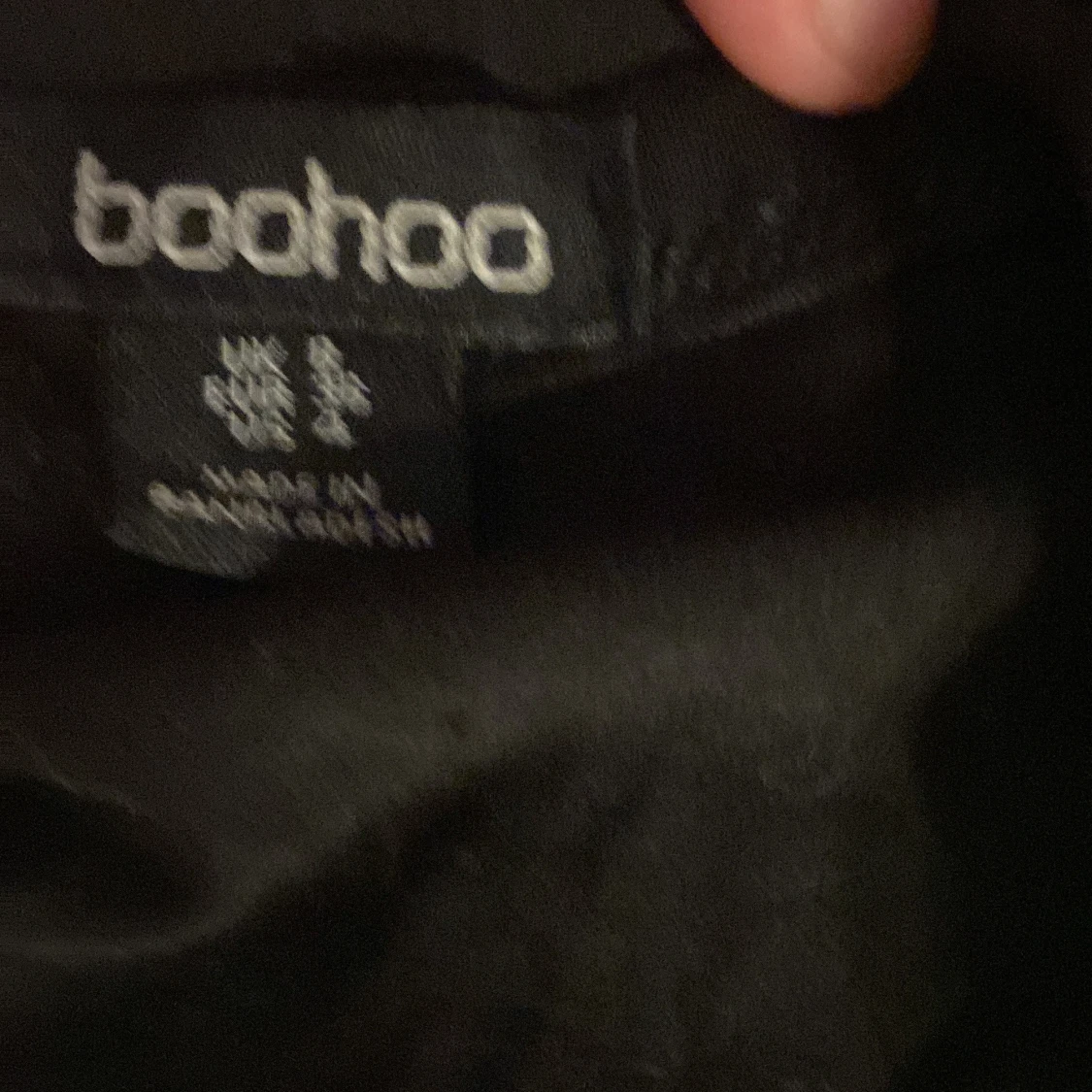 Svart linnetopp från Boohoo - 2
