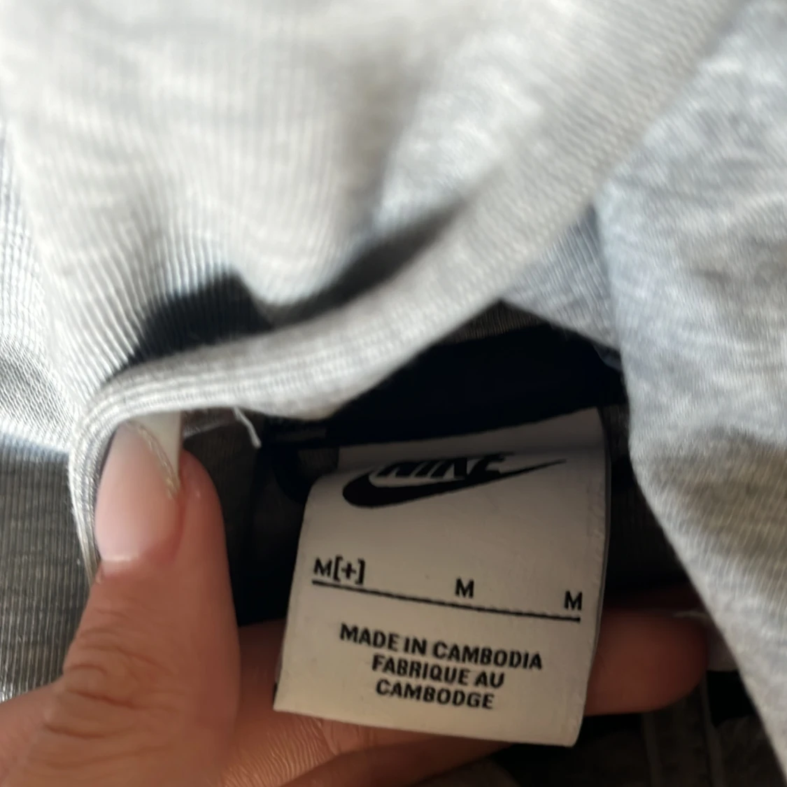 Grå vindjacka från Nike, storlek M barn storlek - 1