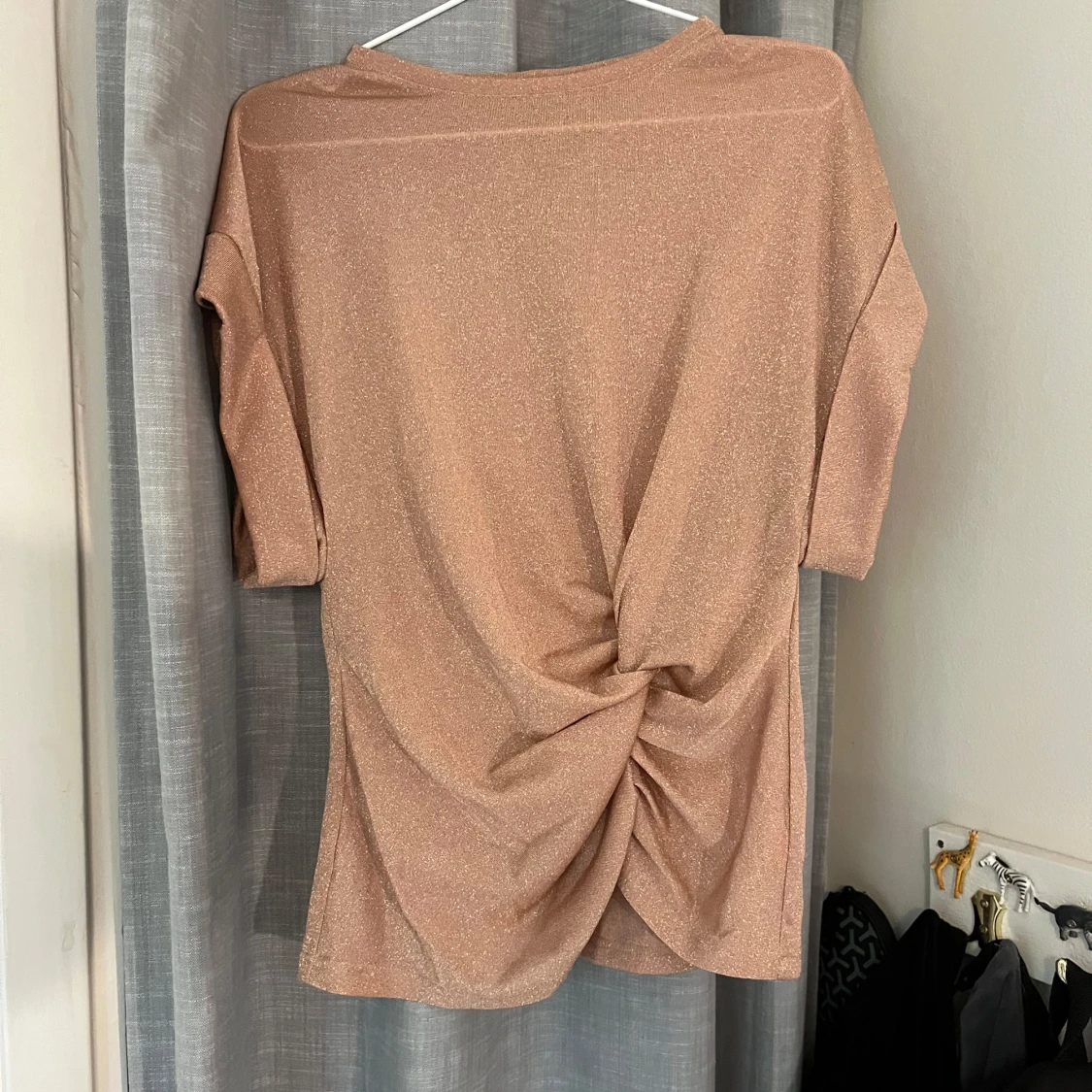 Glittrig beige topp  - 1