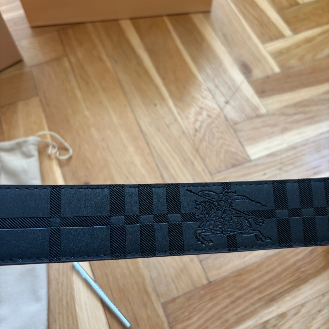 Burberry rutigt skärp med B-spänne - 3