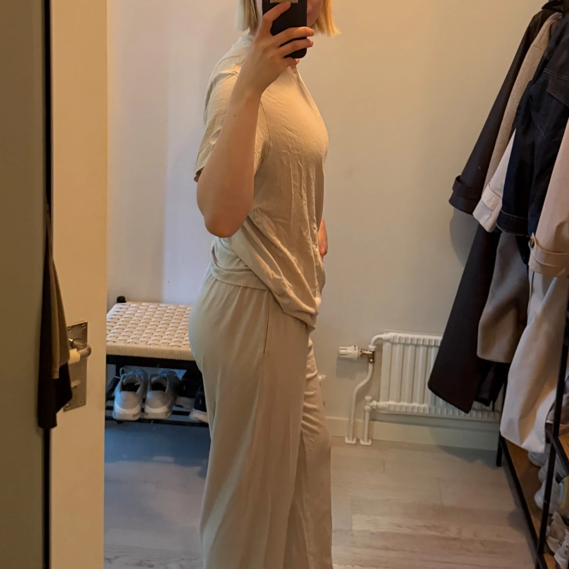 Beige mjukis/pyjamas t-shirt från SKIMS - 1