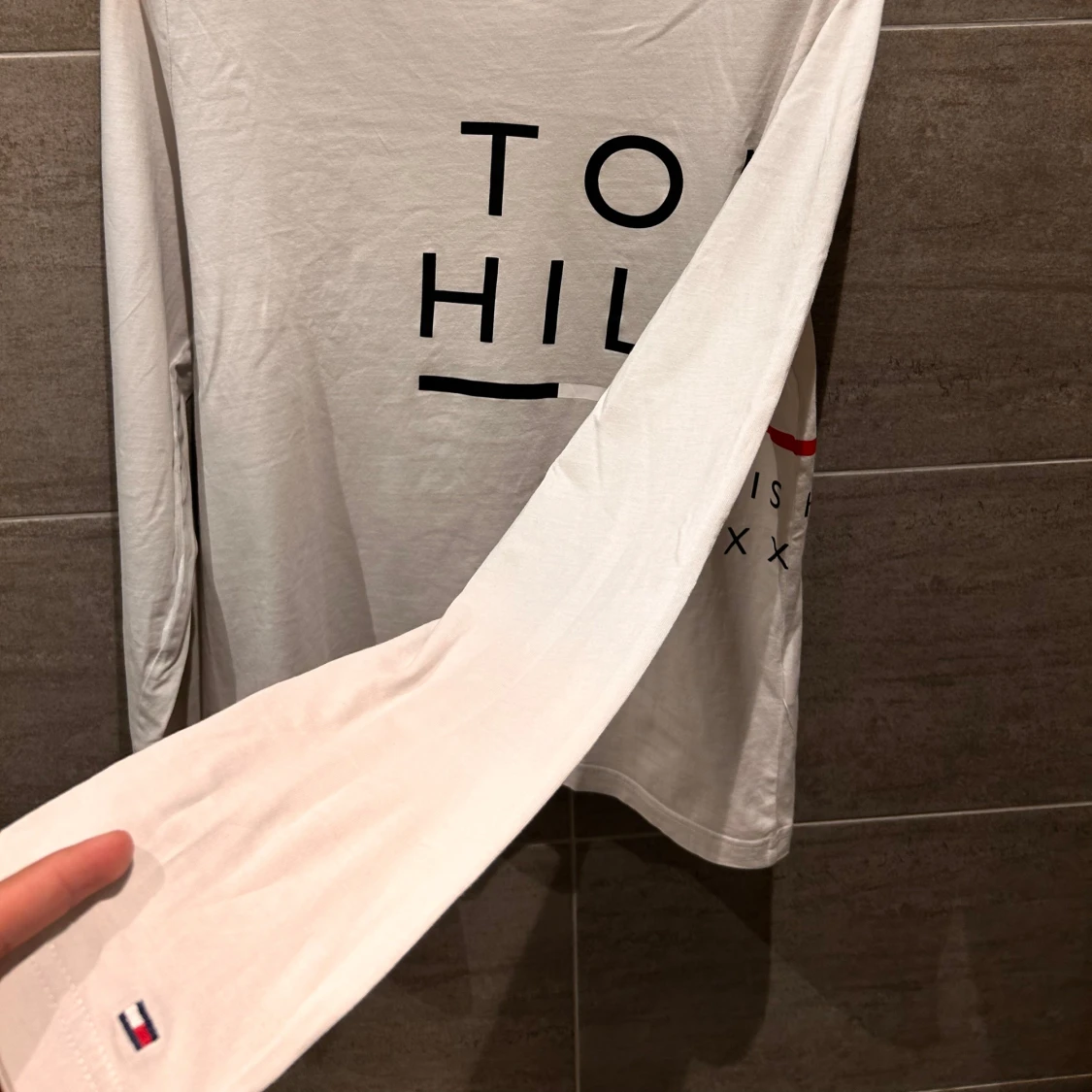 Vit långärmad tröja från Tommy Hilfiger - 4