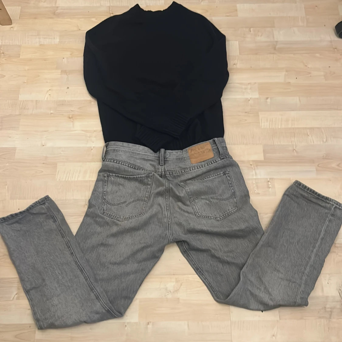 Marinblå ulltröja från East West - 1