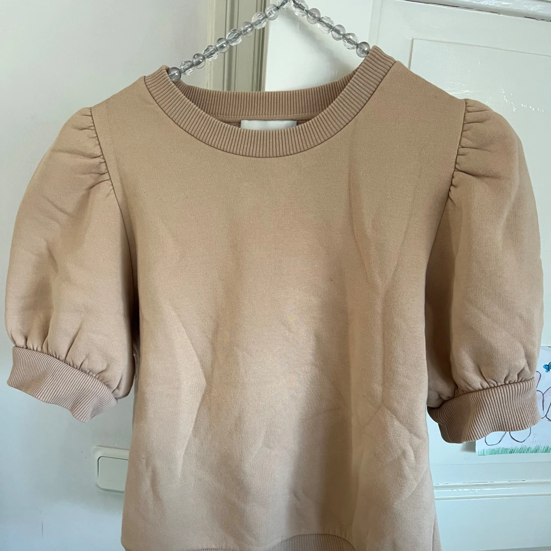 Fin brun/beige tröja från neo noir