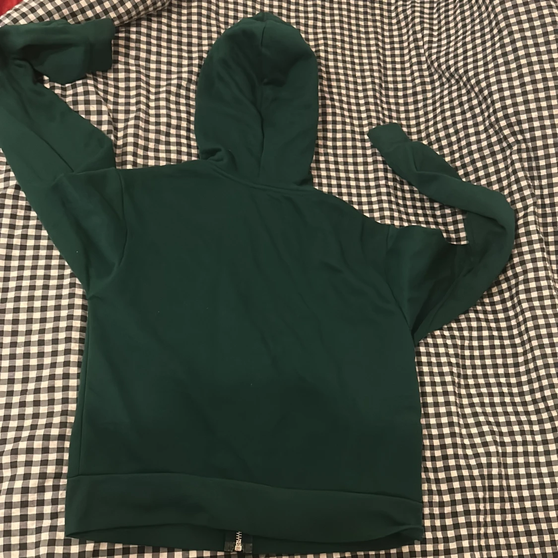 Grön hoodie från H&M Divided - 1