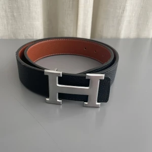 Herme bälte - Snyggt svart bälte i hög kvalité 