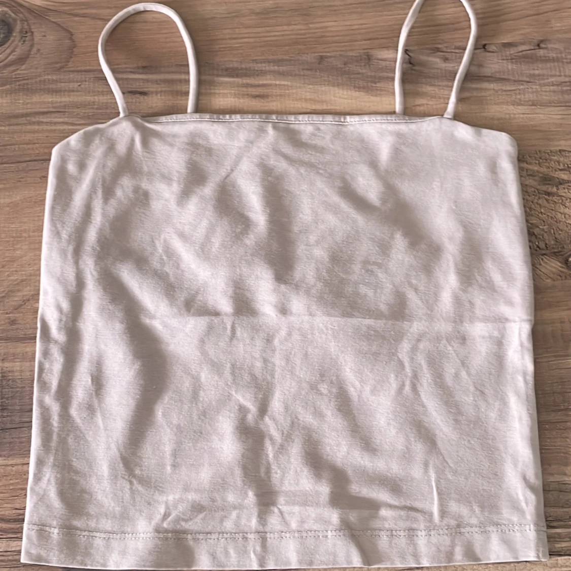 Fyra basic linne-toppar i olika färger - 3