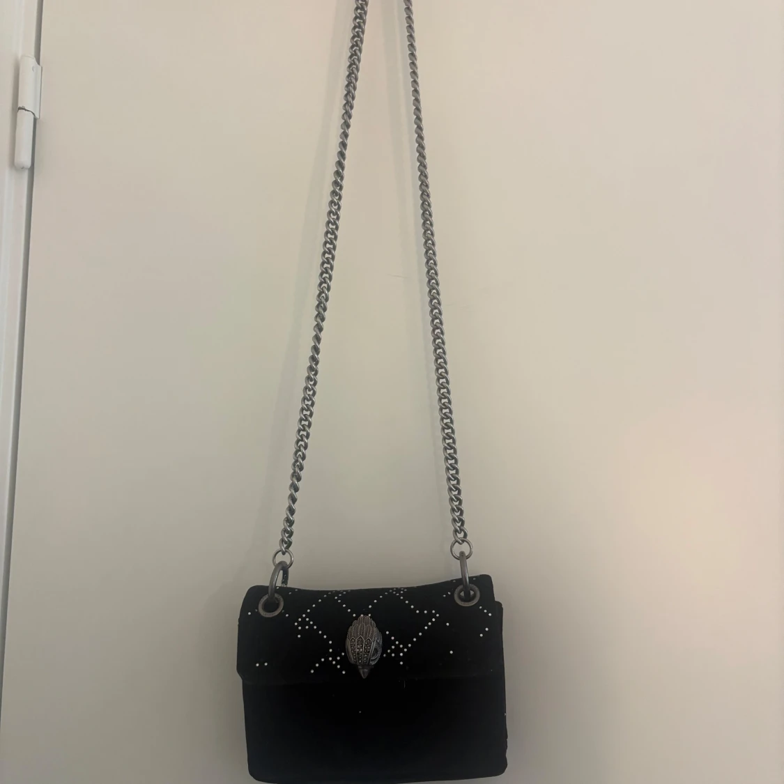 Svart sammet axelväska Kurt Geiger - 2