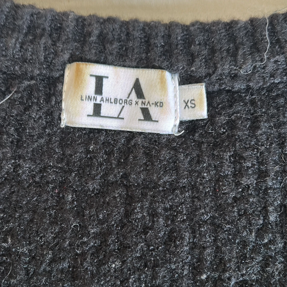 Svart stickad tröja Linn Ahlborg x NA-KD - 1